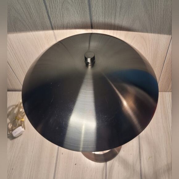 Vintage? Stainless Steel Mushroom Silver TableLamp MCM Space Ship Style - Picture 2 of 7